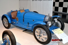 bugatti-ve-francouzskem-mulhause-162.jpg