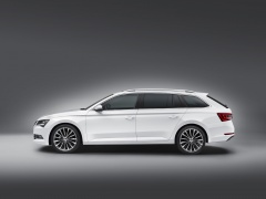 skoda superb combi 04