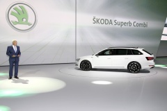 SKODA Superb Combi SportLine 02web