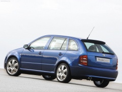 Skoda Fabia Paris Concept 2002 - Back