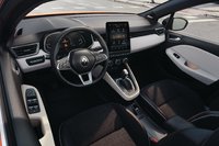 21221433_2019_-_New_Renault_CLIO.thumb.jpg.4321bf6191054ede18f91f10293fe12c.jpg