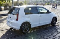 Skoda_Citigo-E_iV_2019_prvni_foto_02_800_600.thumb.jpg.6a3ae0fa22102b91295e5b53c41388e9.jpg