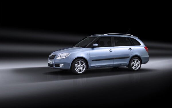 Skoda-Fabia-Combi-II-generace-2007-3.jpg