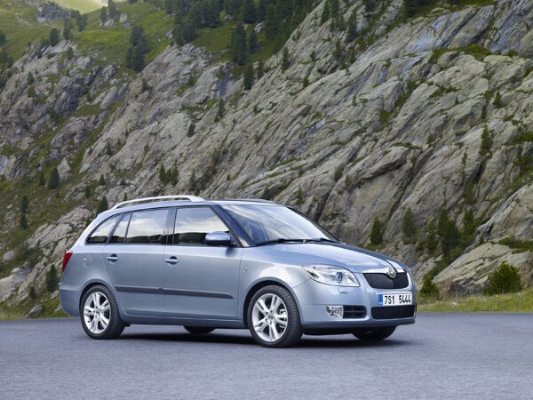 Skoda-Fabia-Combi-II-generace-2007-43.jpg