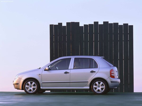 skoda-fabia_2000_1600x1200_wallpaper_16.jpg