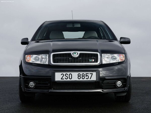 skoda-fabia_rs_2003_1600x1200_wallpaper_05.jpg