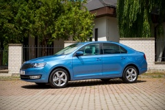 Skoda Rapid 2012 Bratislava S2 002