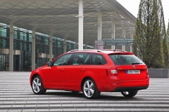 SKODA Octavia 3 Combi Red 003