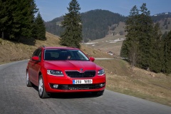 SKODA Octavia 3 Combi Red 008