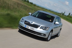 SKODA Superb Facelift 218