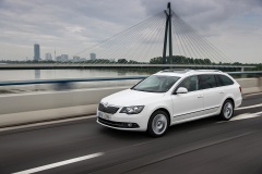 SKODA Superb Facelift 004