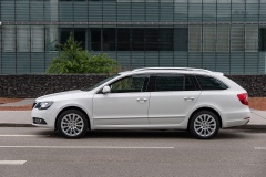 SKODA Superb Facelift 208