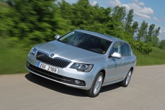 SKODA Superb Facelift 217