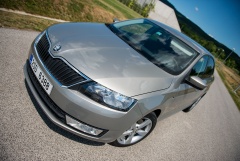 Skoda Rapid 2012 Bratislava S1 006