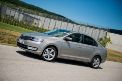 Skoda Rapid 2012 Bratislava S1 004