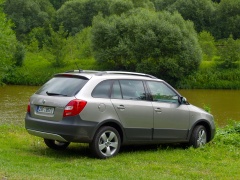 SKODA Fabia II Combi Scout 023